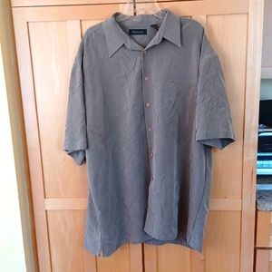 (3/$15) EUC Men's size 2XL Marquis Short sleeve shirt